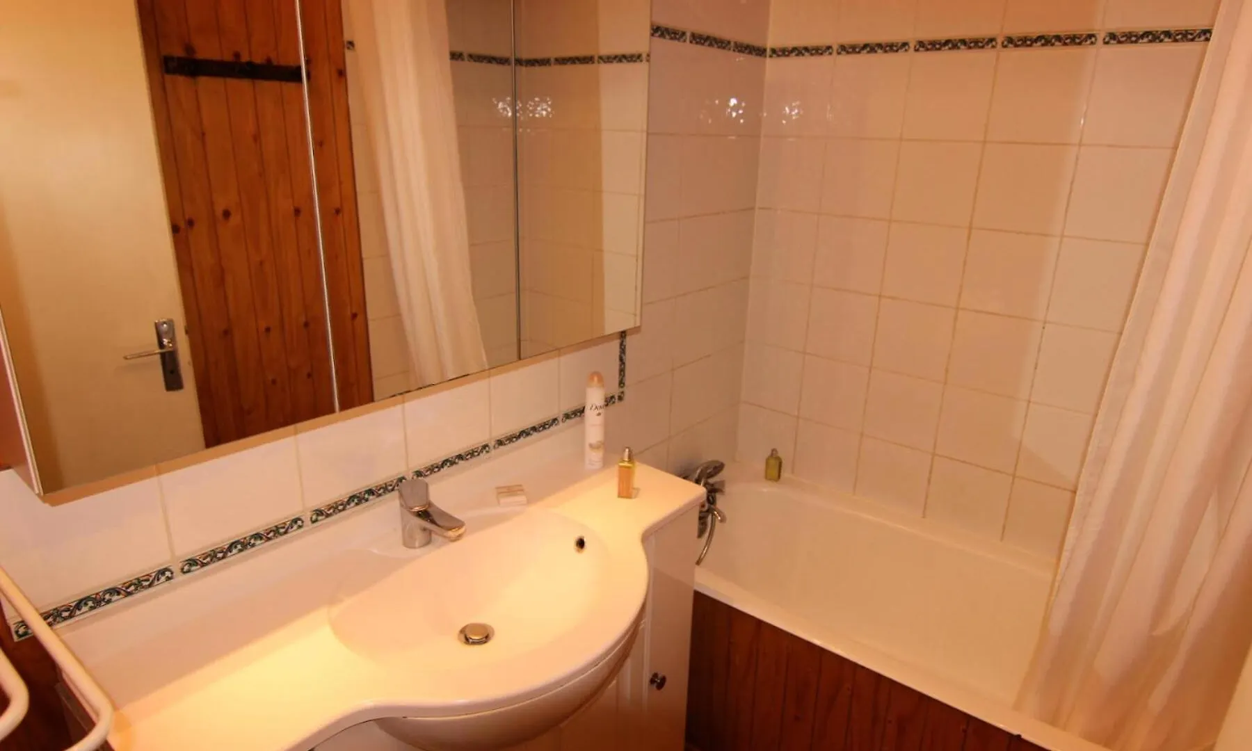 Appartement Residence Lac Du Lou - Val Thorens 2 Pieces Pour 5 Personnes Central Et Pied De Pistes Mae-7537